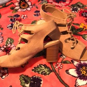 Beige heels